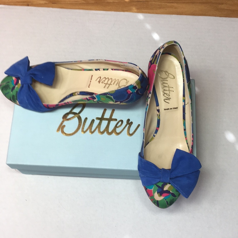 Butter multi color heals size 7